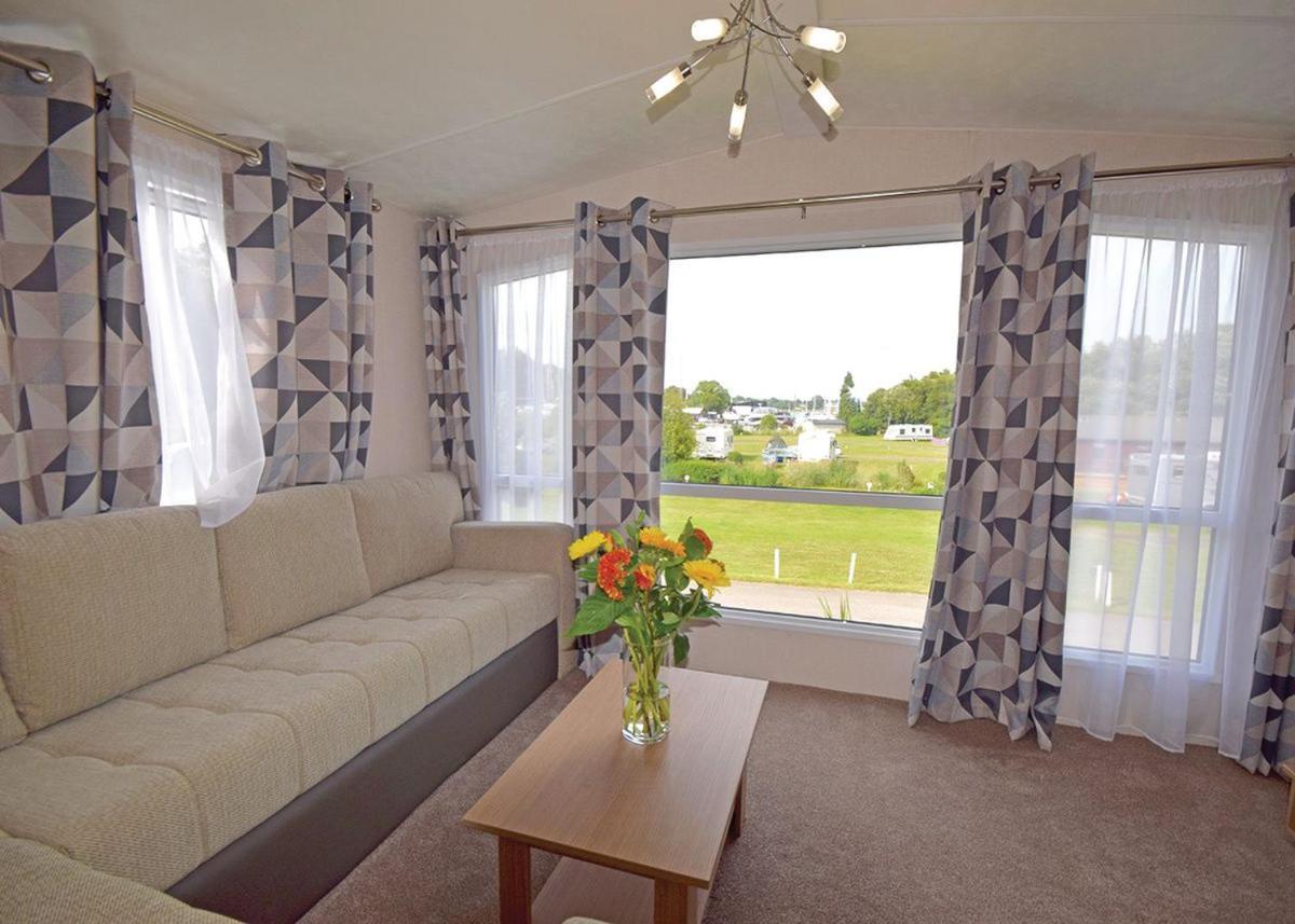 Mercury Yacht Harbour And Holiday Park Lower Swanwick Extérieur photo
